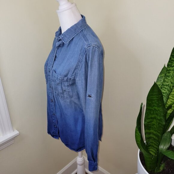 Cloth & Stone Blue Ombre Chambray Shirt Roll Tab Sleeve Button Up Top Women's XS - Picture 3 of 12